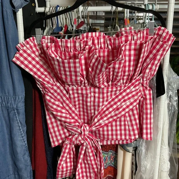 New York & Company Red and White Ruffled Blouse with Versatile Bow Tie. Size XL - Picture 3 of 6